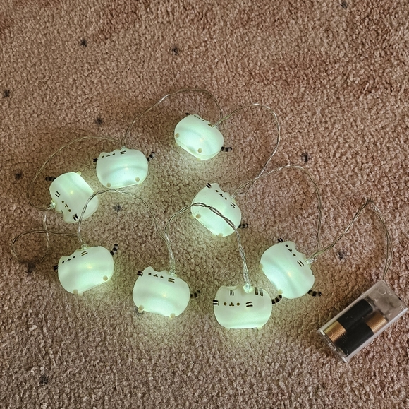 Pusheen String Lights - Picture 4 of 4